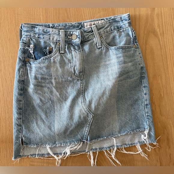AG Adriano Goldschmied The Sandy Two Toned Denim Mini Skirt, Size 24••• - Picture 3 of 13